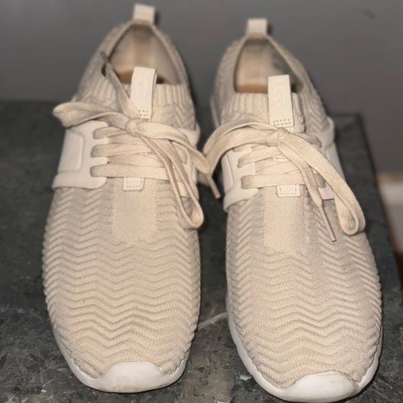 Ugh Tennis Shoes - Picture 5 of 9